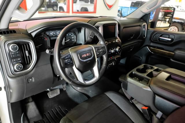 Used 2022 GMC Sierra 2500 SLE w/ SLE Value Package; AWD/4WD image 5