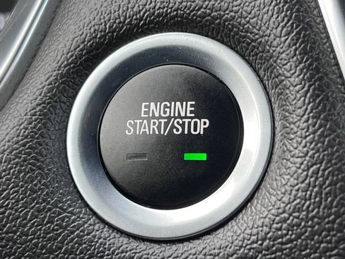Certified 2023 Chevrolet Traverse LT AWD/4WD image 29