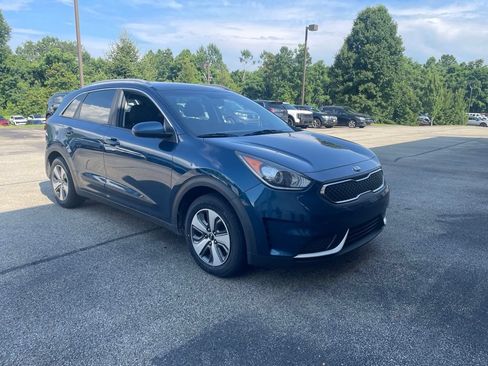 Used 2018 Kia Niro LX FWD image 3