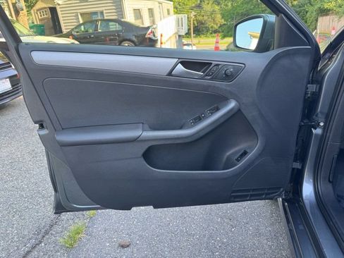 Used 2018 Volkswagen Jetta S FWD image 15