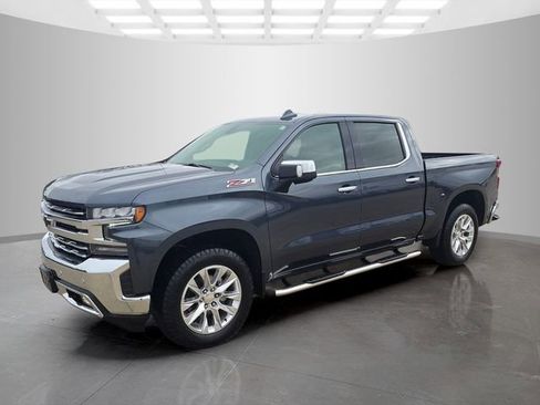 Used 2022 Chevrolet Silverado 1500 LTZ image 3