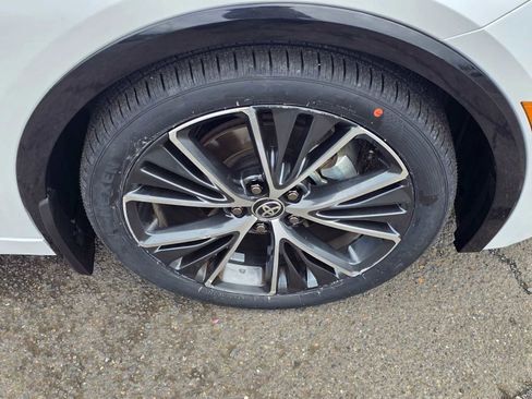 Used 2026 Toyota Prius XLE image 10