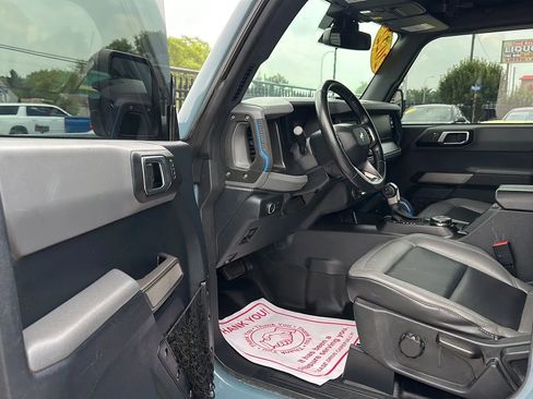 Used 2022 Ford Bronco Black Diamond image 8