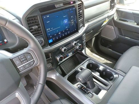 New 2025 Ford F150 Lariat w/ FX4 Off-Road Package image 11