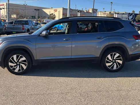 Used 2024 Volkswagen Atlas SE image 4