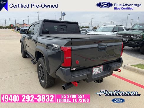 Used 2025 Toyota Tacoma TRD Off-Road w/ TRD Off Road Upgrade Package AWD/4WD image 9
