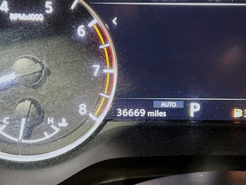 Used 2023 Nissan Rogue SV AWD/4WD image 7