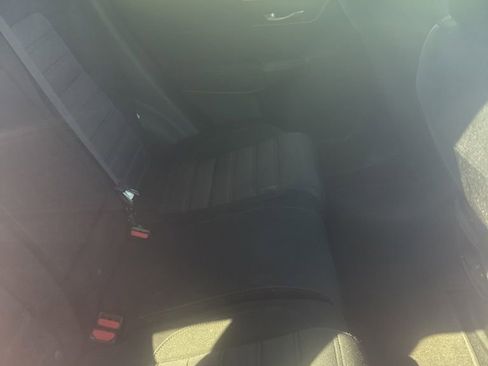 Used 2018 Honda CR-V EX image 8