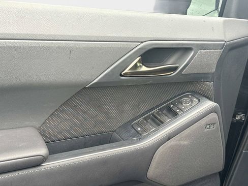 Used 2025 Lexus GX 550 AWD/4WD image 18
