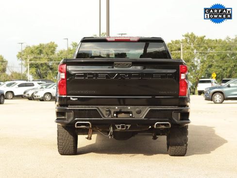 Used 2023 Chevrolet Silverado 1500 Custom Trail Boss w/ Midnight Edition AWD/4WD image 6