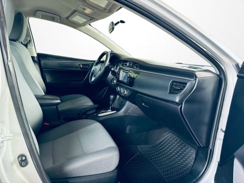 Used 2016 Toyota Corolla L FWD image 9