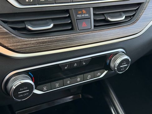 Used 2020 Nissan Altima 2.5 SL FWD image 20