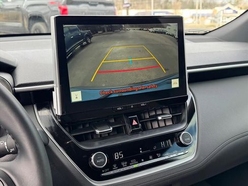 Used 2026 Toyota Corolla Cross XLE w/ Black Badges Package (TMS) image 24