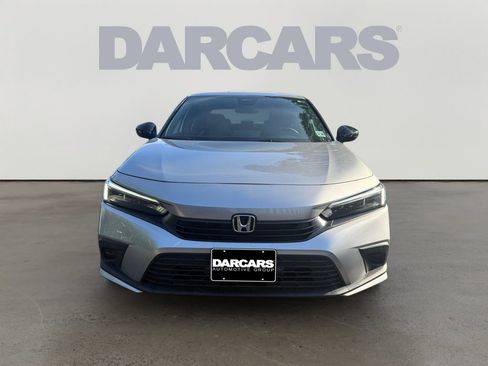Used 2023 Honda Civic Sport image 2