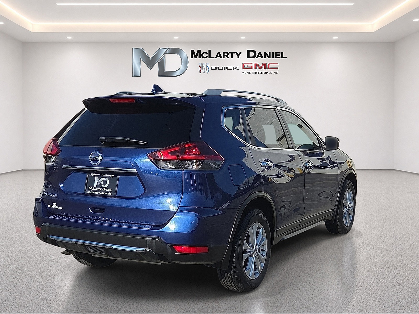 Used 2018 Nissan Rogue S w/ S Value Package FWD image 14