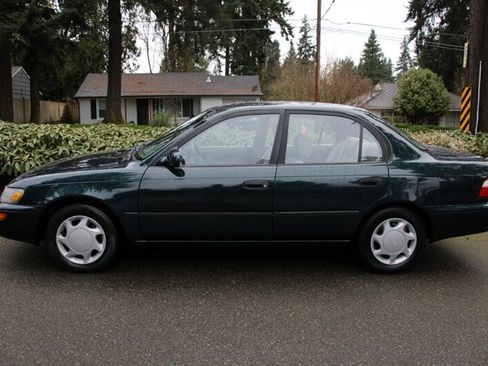 Used 1997 Toyota Corolla DX image 12