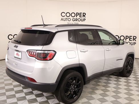 Used 2025 Jeep Compass Latitude w/ Altitude Special Edition AWD/4WD image 20