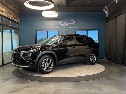 Used 2026 Chevrolet Trax LT w/ Driver Confidence Package FWD image 7