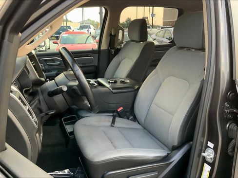 Used 2019 RAM 1500 Big Horn image 7