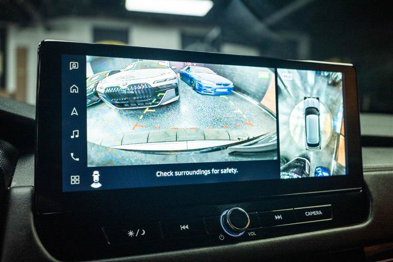 Used 2025 Mitsubishi Outlander AWD image 20