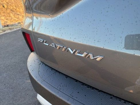 Used 2023 Ford Escape Platinum w/ Premium Technology Package image 7