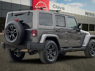 Used 2017 Jeep Wrangler Unlimited Sahara video 3