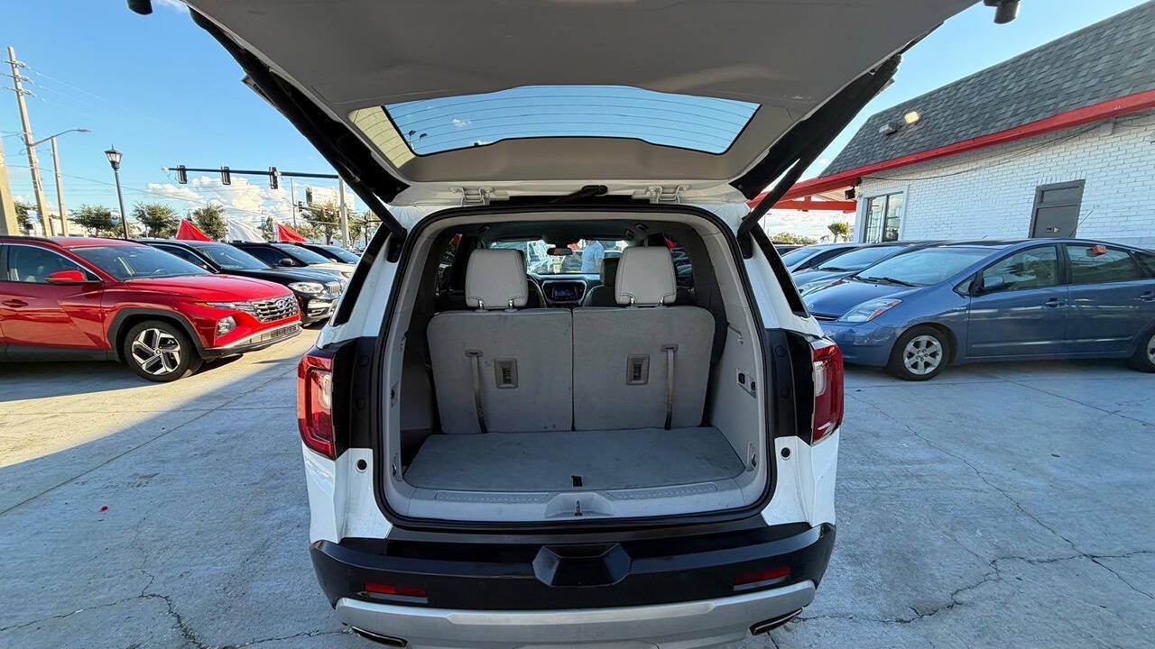Used 2020 GMC Acadia SLT w/ Driver Alert Package II FWD image 13