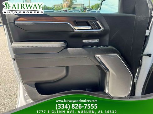 Used 2024 GMC Sierra 1500 Denali w/ Denali Reserve Package AWD/4WD image 30