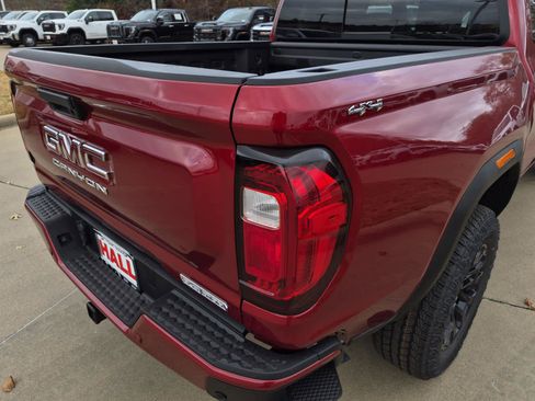 New 2026 GMC Canyon Elevation w/ Convenience Package image 6
