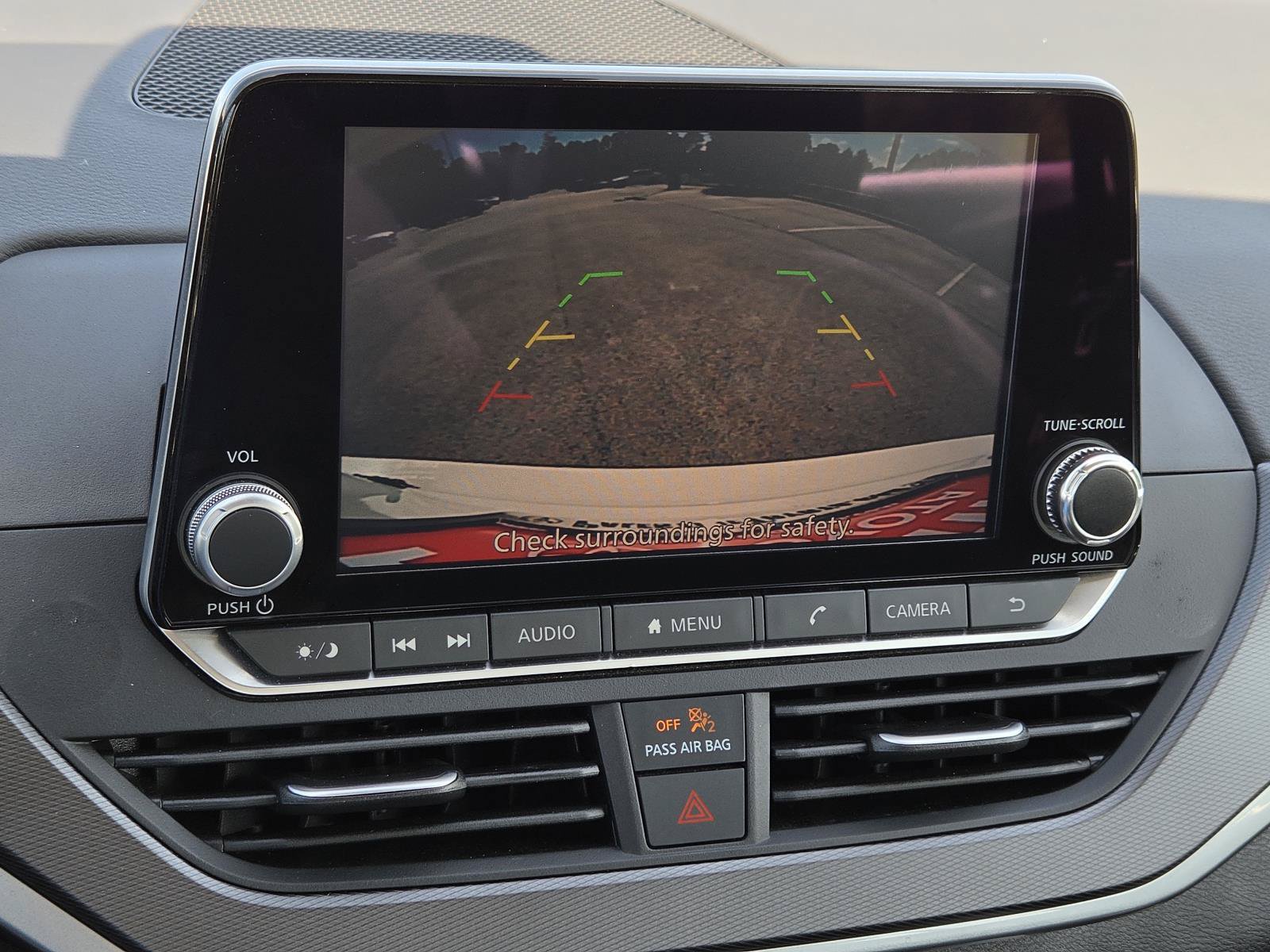 Used 2025 Nissan Altima 2.5 SR FWD image 16
