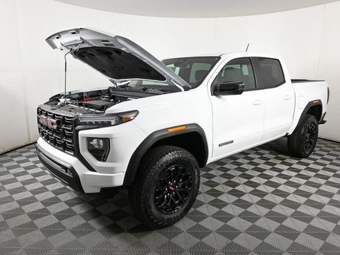 New 2026 GMC Canyon Elevation w/ Convenience Package image 31