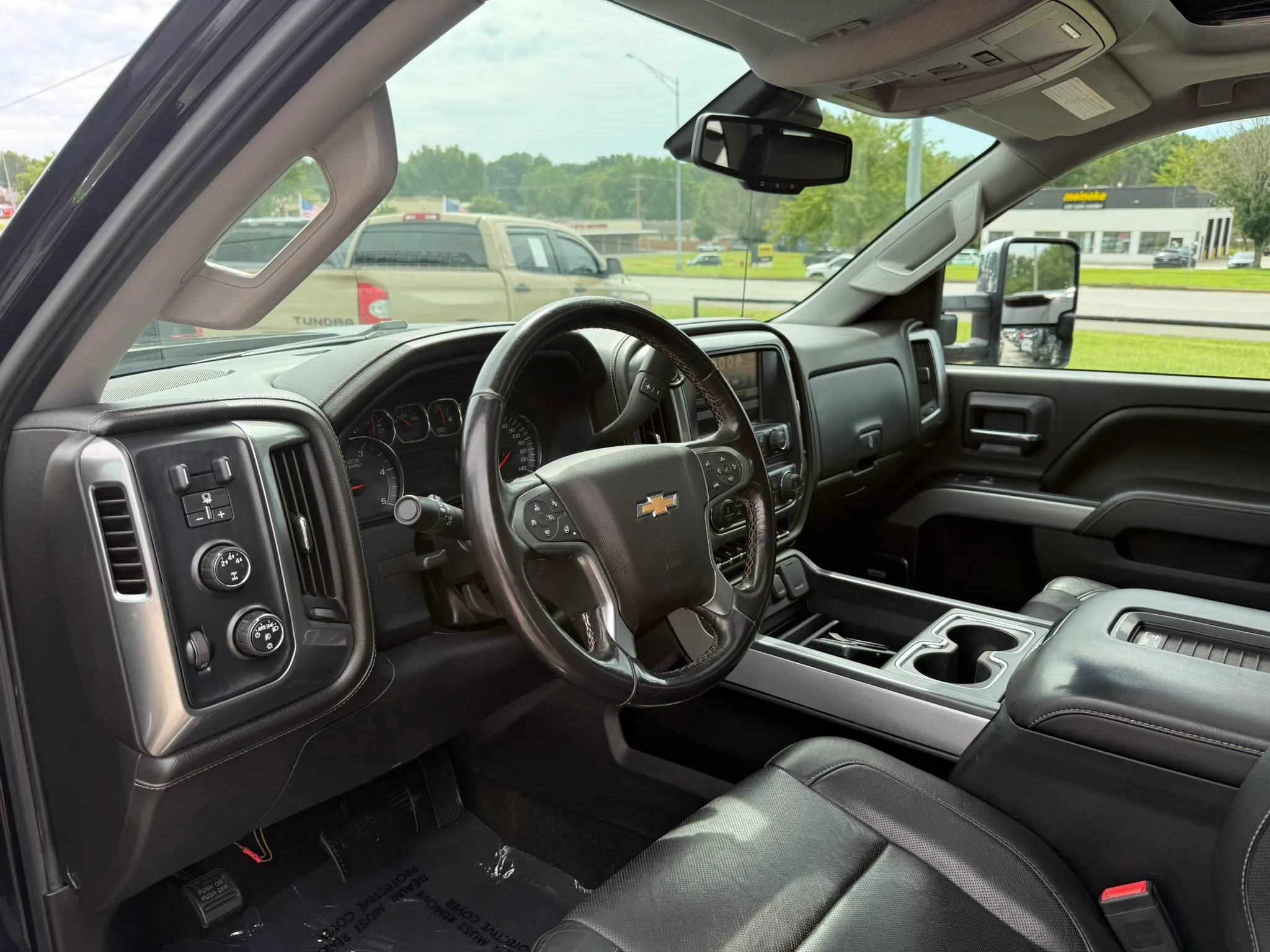 Used 2016 Chevrolet Silverado 2500 LTZ w/ Duramax Plus Package AWD/4WD image 17