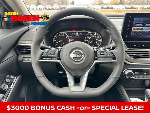 New 2025 Nissan Altima 2.5 SL image 18