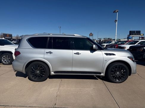 Used 2015 INFINITI QX80 Luxe w/ 22" Wheel Package image 4