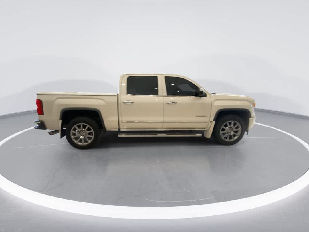 Used 2014 GMC Sierra 1500 Denali w/ Driver Alert Package AWD/4WD image 9