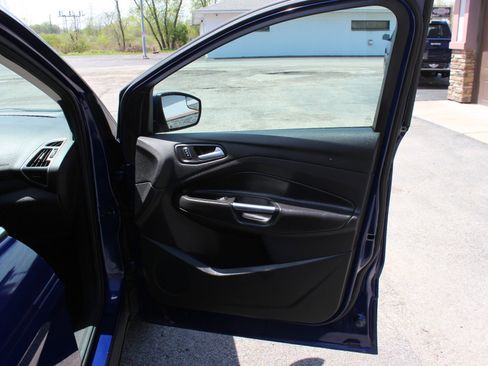Used 2013 Ford Escape Titanium AWD/4WD image 32