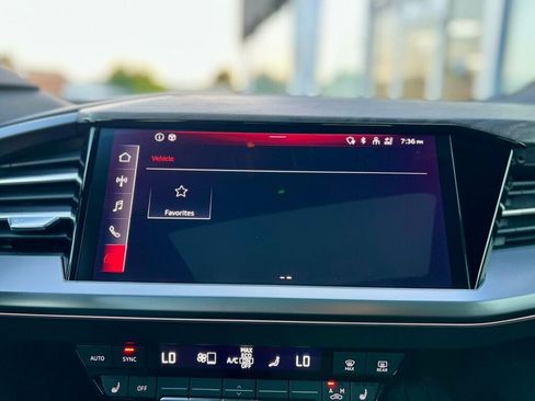 Used 2024 Audi Q4 e-tron Premium image 25