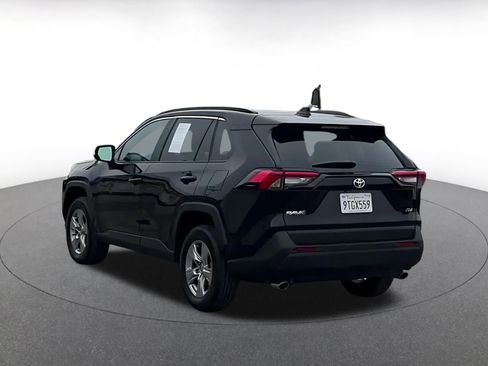 Used 2025 Toyota RAV4 XLE image 11