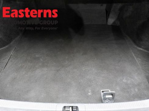 Used 2023 Toyota Camry XSE image 9