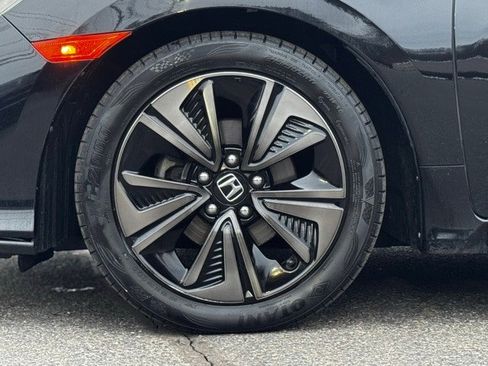 Used 2019 Honda Civic EX-L image 2