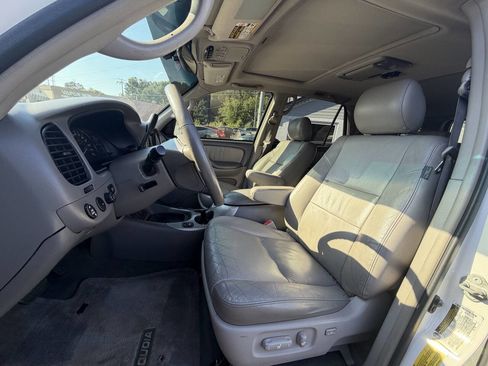 Used 2005 Toyota Sequoia Limited RWD image 16