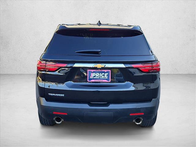 Used 2022 Chevrolet Traverse LS FWD image 7