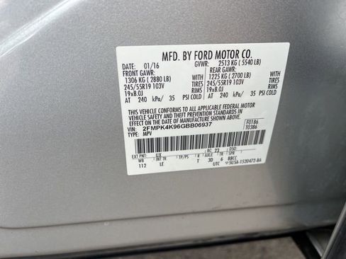 Used 2016 Ford Edge Titanium AWD/4WD image 25