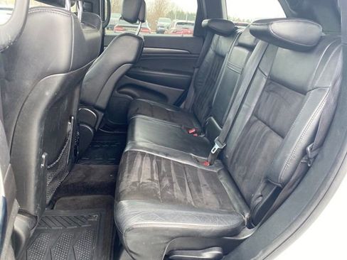 Used 2018 Jeep Grand Cherokee Altitude image 19