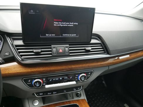 Certified 2023 Audi Q5 2.0T Premium w/ Convenience Package AWD/4WD image 34