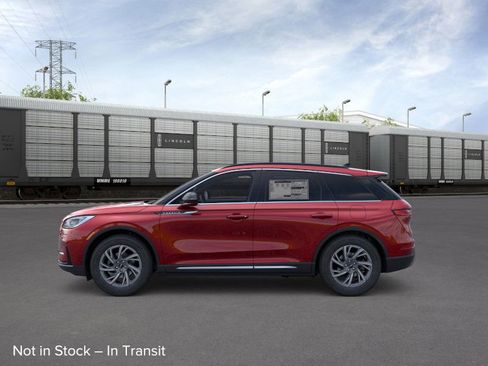 New 2026 Lincoln Corsair Premiere image 3