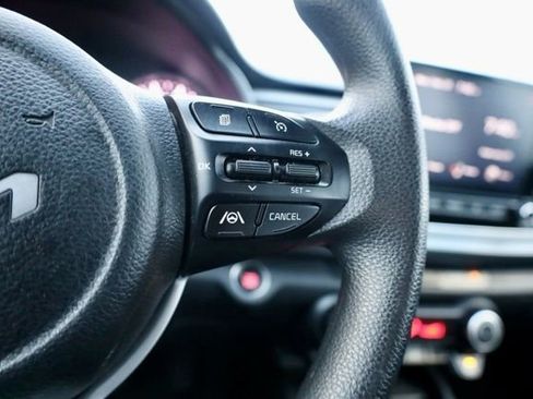 Used 2023 Kia Rio S w/ Technology Package image 25