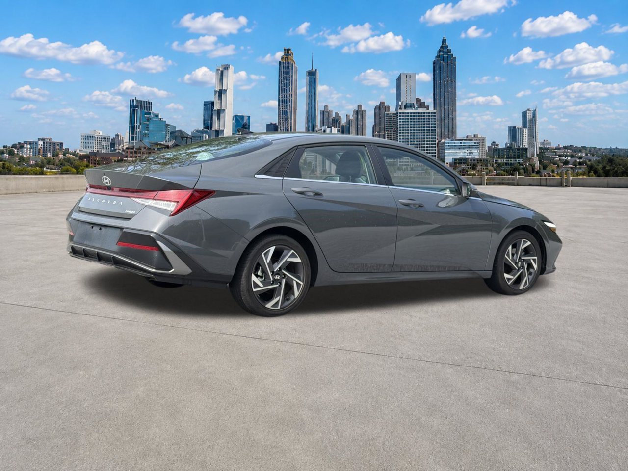 Used 2025 Hyundai Elantra Limited FWD image 26
