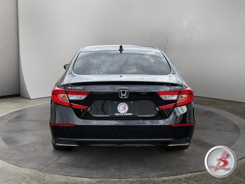 Used 2019 Honda Accord LX image 6