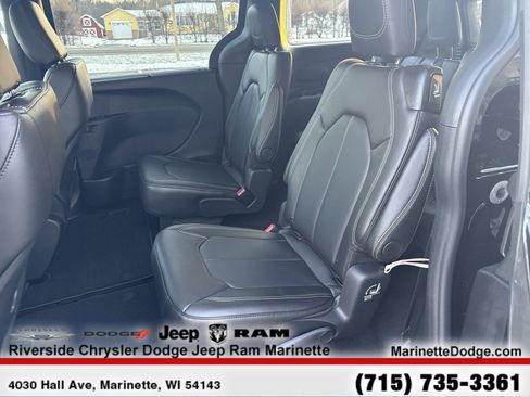 New 2026 Chrysler Pacifica Select w/ S Appearance Package image 27